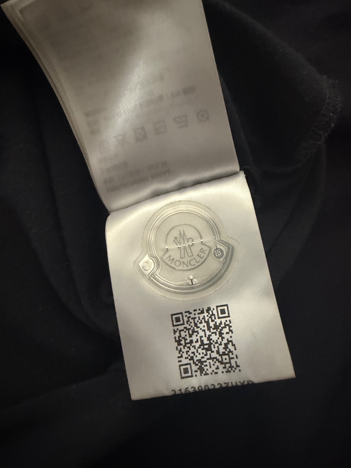 Moncler Moncler t shirt — photo 4 of 6